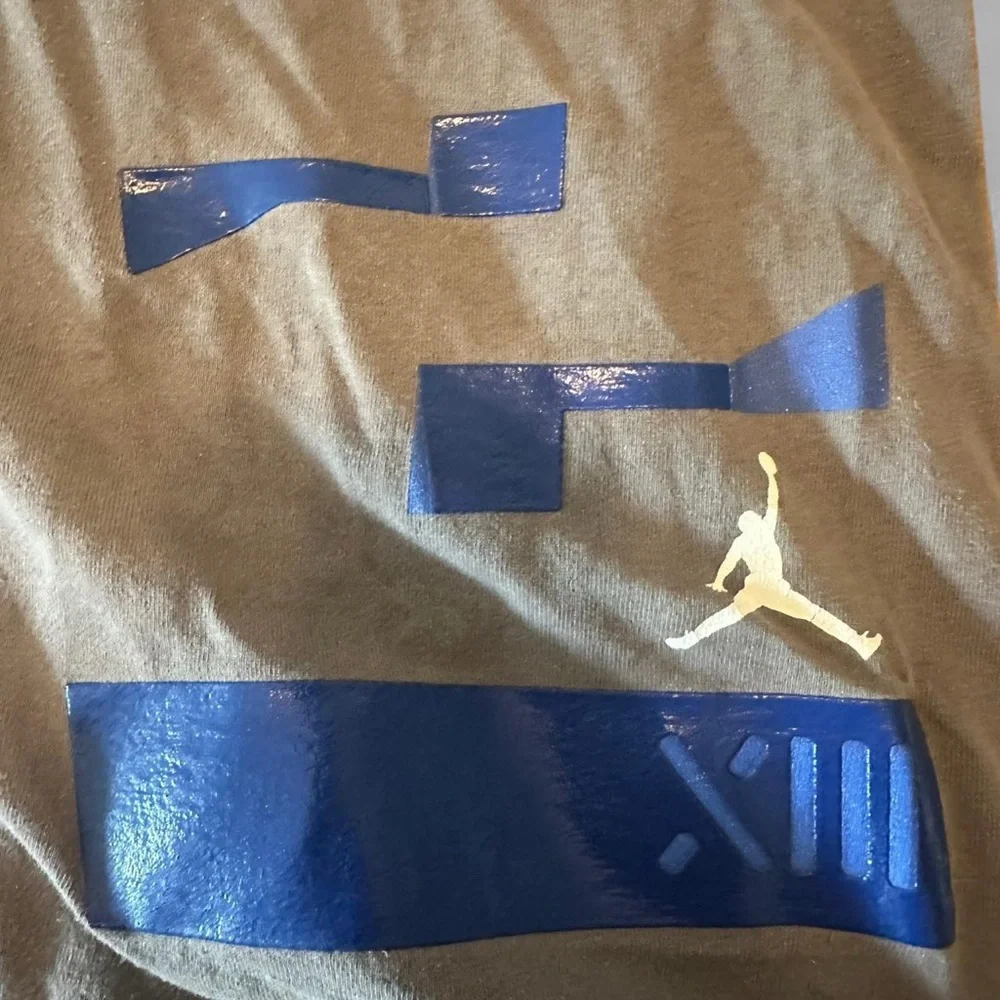 Vintage Air‎ Jordan Stencil Logo T-Shirt Size Large